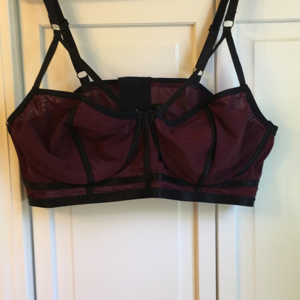Strappy torrid bralette
